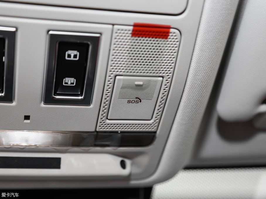 2017ݱXE 2.0T 200PS R-SPORT