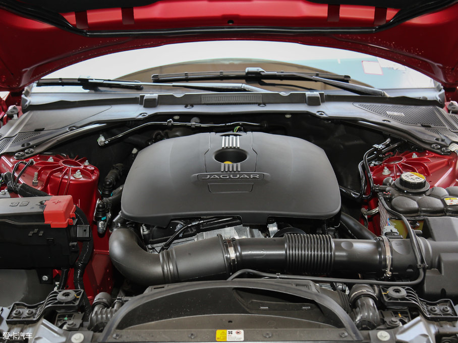 2017ݱXE 2.0T 200PS R-SPORT