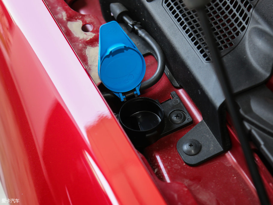 2017ݱXE 2.0T 200PS R-SPORT