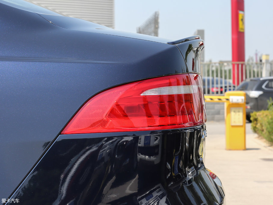 2017ݱXE 2.0T 200PS R-SPORT