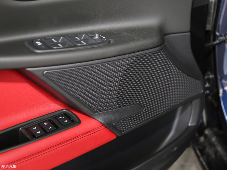 2017ݱXE 2.0T 200PS R-SPORT