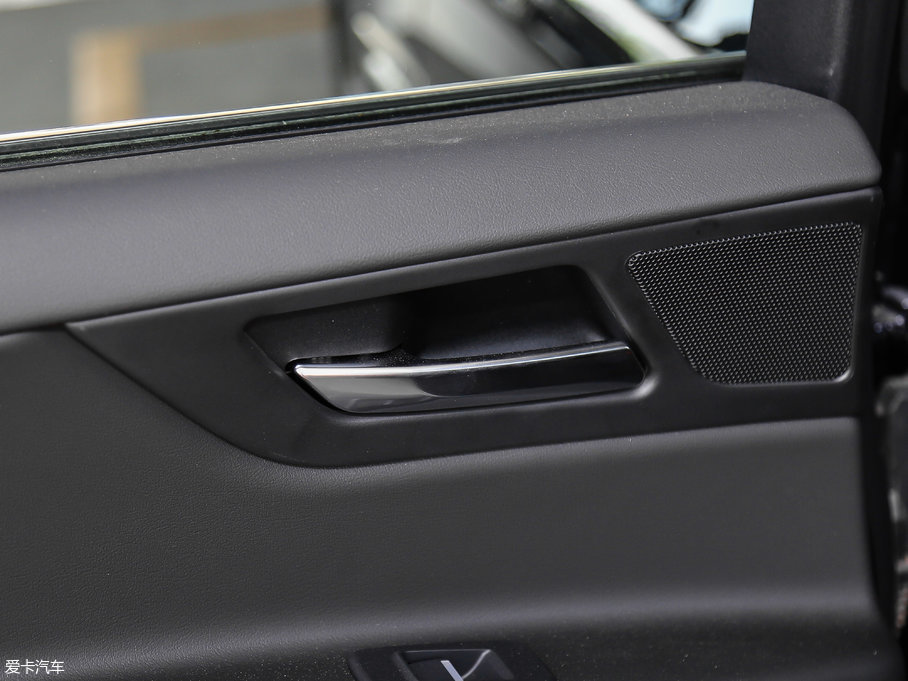 2017ݱXE 2.0T 200PS R-SPORT