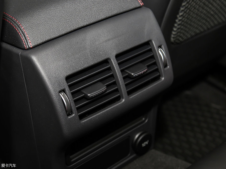 2017ݱXE 2.0T 200PS R-SPORT