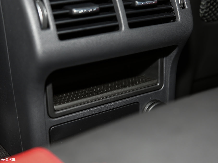 2017ݱXE 2.0T 200PS R-SPORT