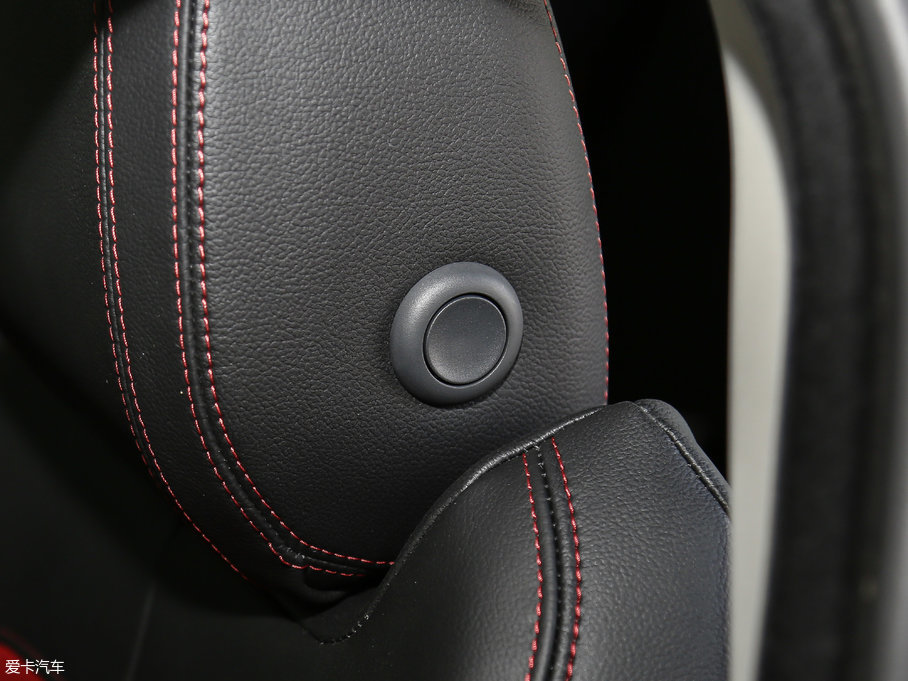 2017ݱXE 2.0T 200PS R-SPORT