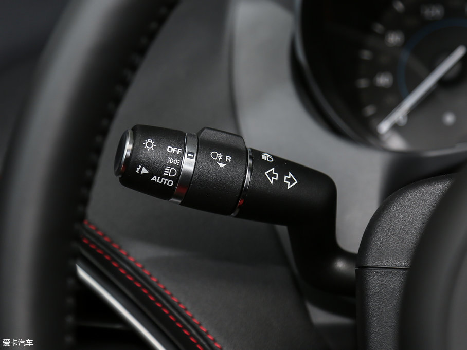 2017ݱXE 2.0T 200PS R-SPORT