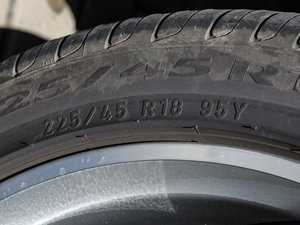 20172.0T 200PS R-SPORT ^