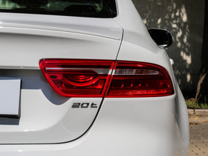 20172.0T 200PS R-SPORT β