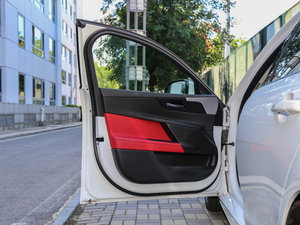 20172.0T 200PS R-SPORT {λ܇T