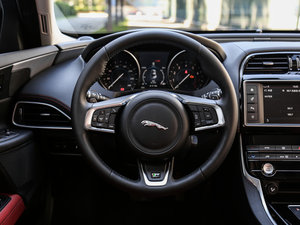 20172.0T 200PS R-SPORT P