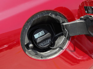 20172.0T 200PS R-SPORT ^