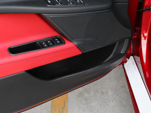 20172.0T 200PS R-SPORT ǰTg