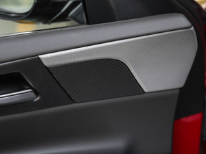 20172.0T 200PS R-SPORT g