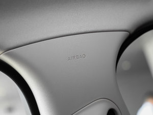 20172.0T 200PS R-SPORT g