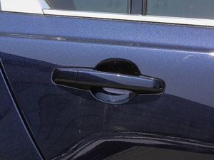 20172.0T 200PS R-SPORT ^