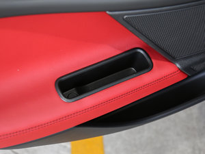 20172.0T 200PS R-SPORT g