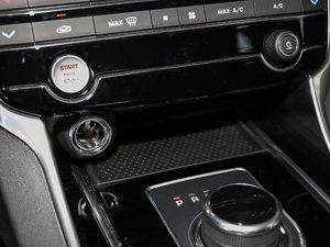 20172.0T 200PS R-SPORT g