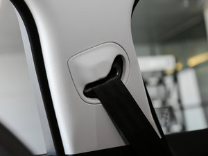 20172.0T 200PS R-SPORT g