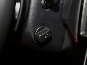 20172.0T 200PS R-SPORT g