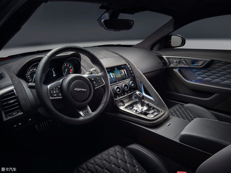 2018��ݱ�F-TYPE 5.0T SVR �����