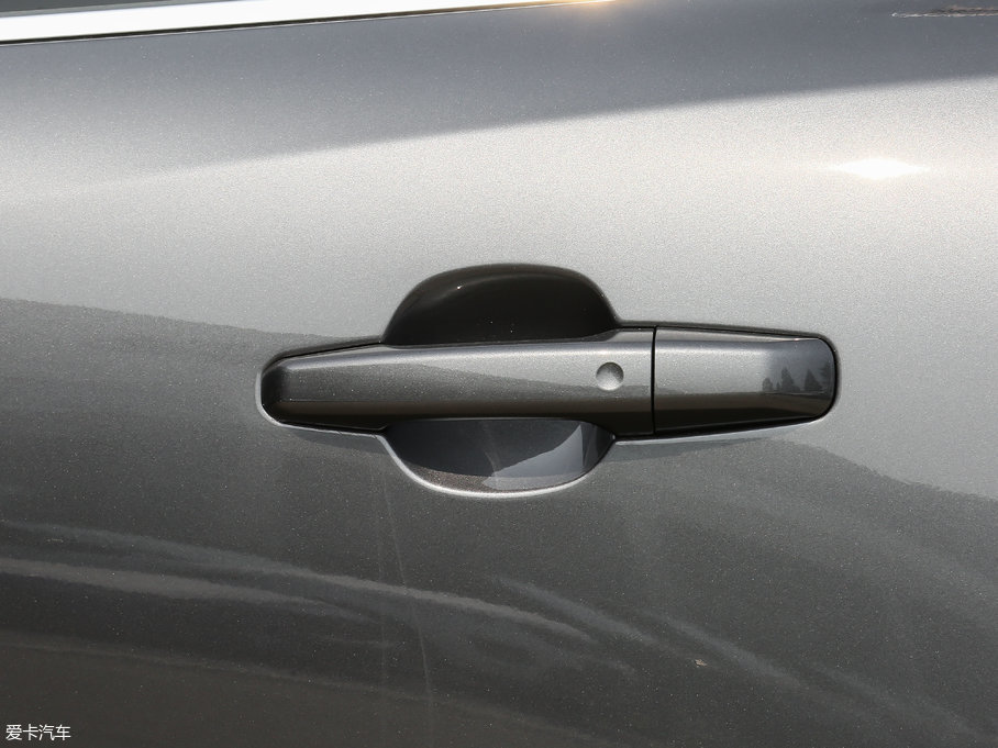 2018ݱF-PACE 2.0T (q)R-Sport\Ӱ