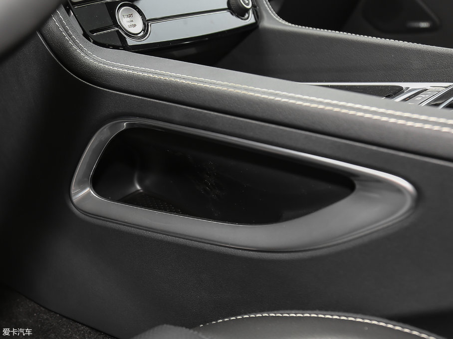 2018ݱF-PACE 2.0T R-Sport\Ӱ