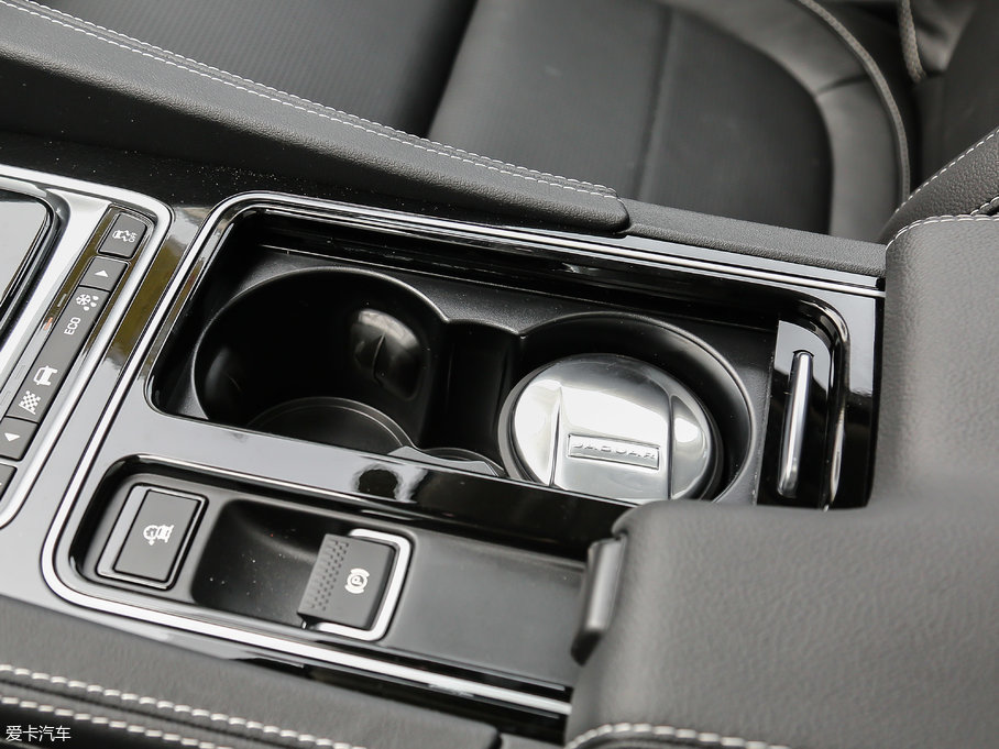 2018ݱF-PACE 2.0T R-Sport\Ӱ