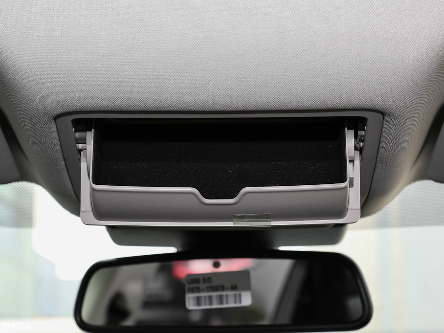 2018ݱF-PACE 2.0T (q)R-Sport\Ӱ