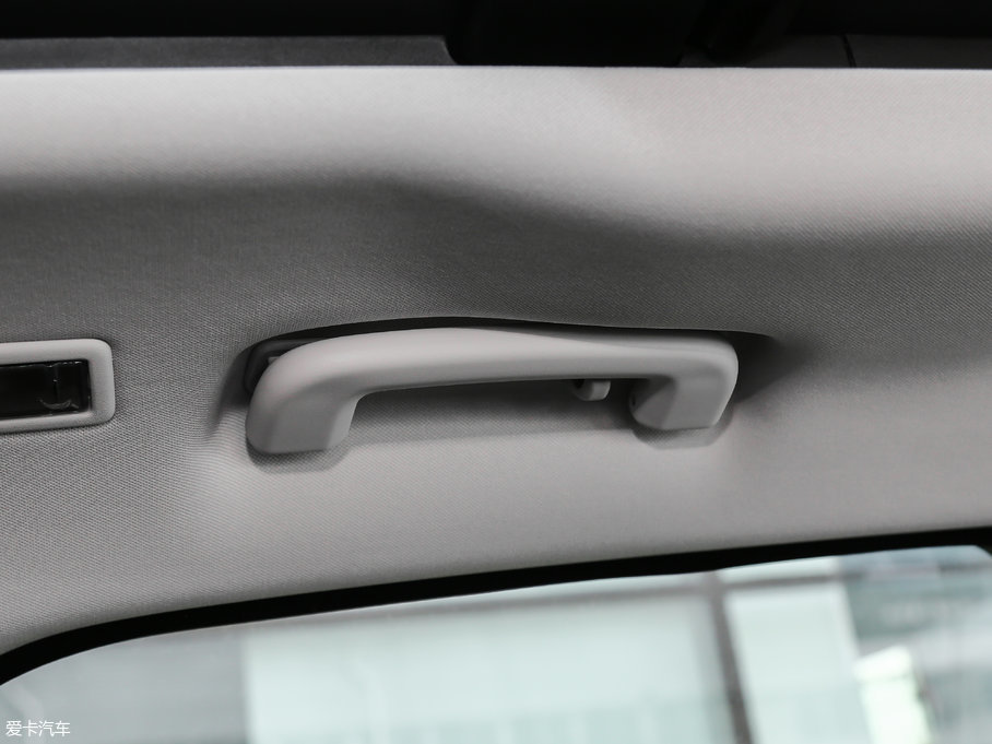 2018ݱF-PACE 2.0T (q)R-Sport\(yn)(dng)