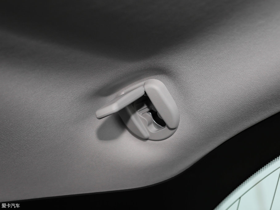 2018ݱF-PACE 2.0T (q)R-Sport\(yn)(dng)