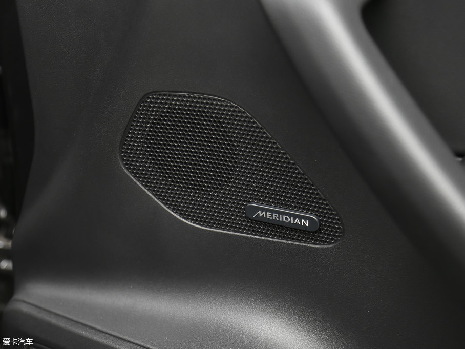 2018ݱF-PACE 2.0T R-Sport\Ӱ