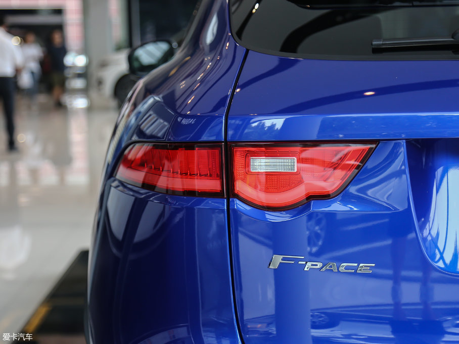 2018ݱF-PACE 2.0T 򌶼