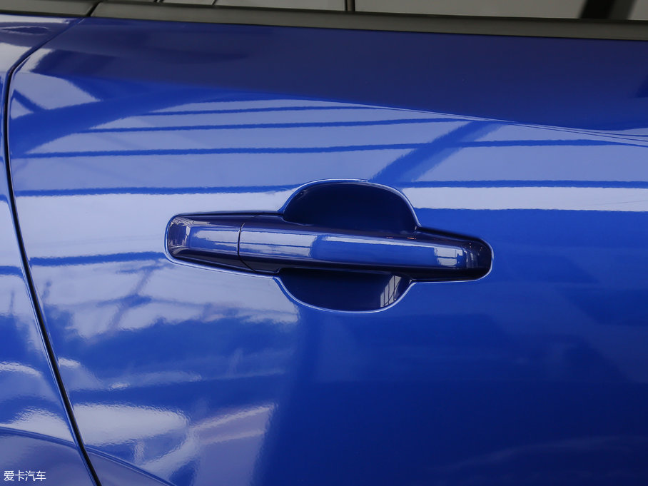 2018ݱF-PACE 2.0T 򌶼