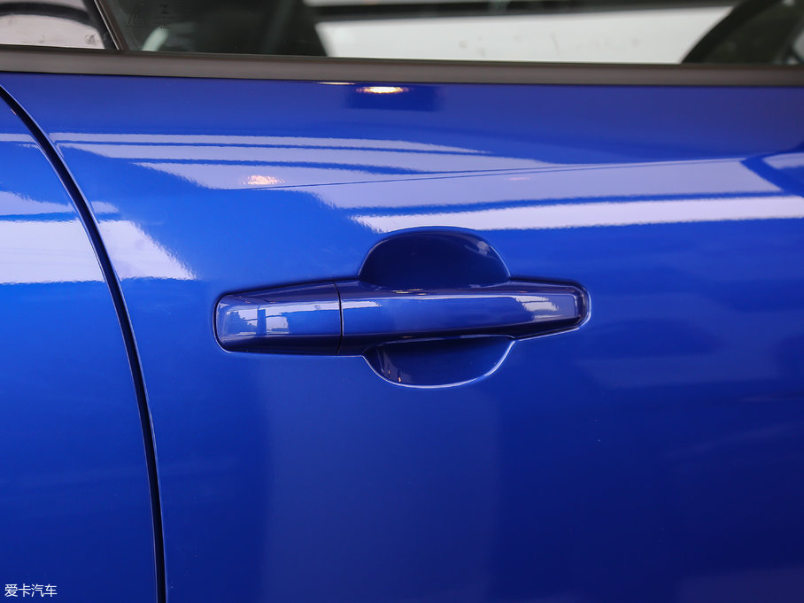 2018ݱF-PACE 2.0T (q)