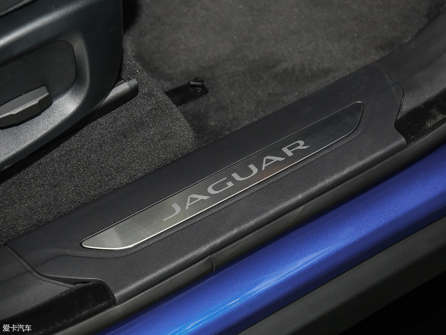 2018ݱF-PACE 2.0T 򌶼