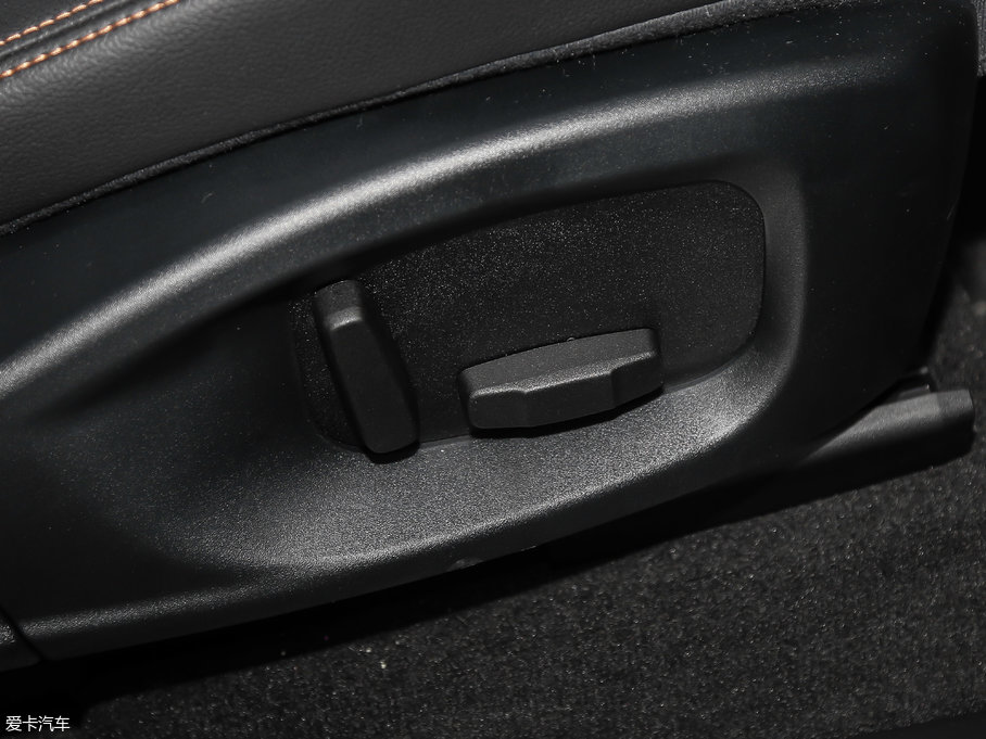 2018ݱF-PACE 2.0T (q)