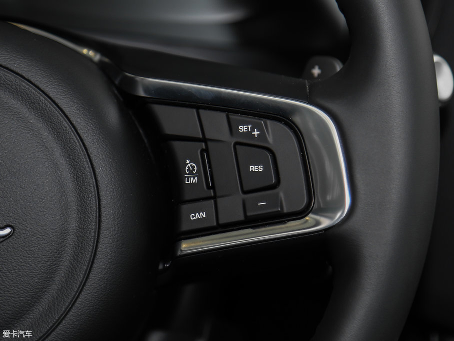 2018ݱF-PACE 2.0T (q)