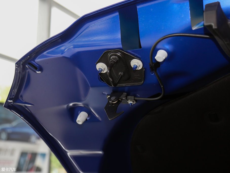 2018ݱF-PACE 2.0T 򌶼