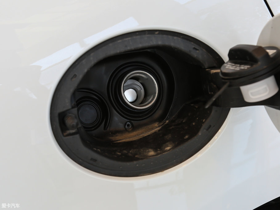 2018ݱF-PACE 3.0 SC R-Sport\Ӱ