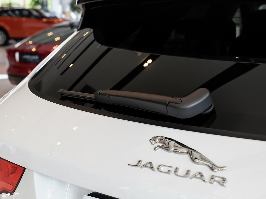 2018ݱF-PACE 3.0 SC R-Sport\Ӱ