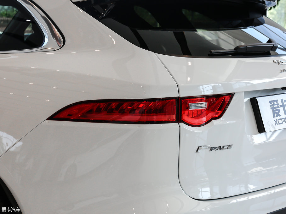 2018ݱF-PACE 3.0 SC R-Sport\Ӱ