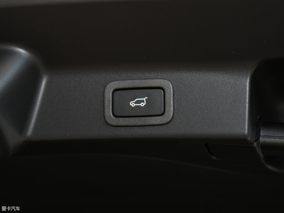 2018ݱF-PACE 3.0 SC R-Sport\Ӱ