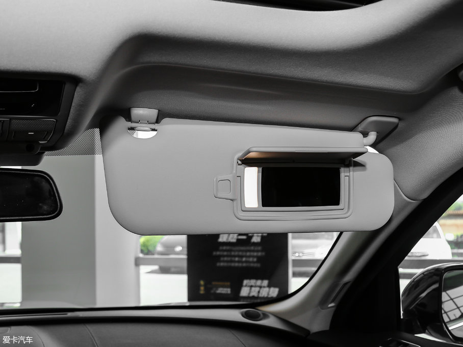 2018ݱF-PACE 3.0 SC R-Sport\Ӱ