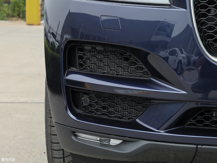 2018ݱF-PACE 2.0T 򌶼