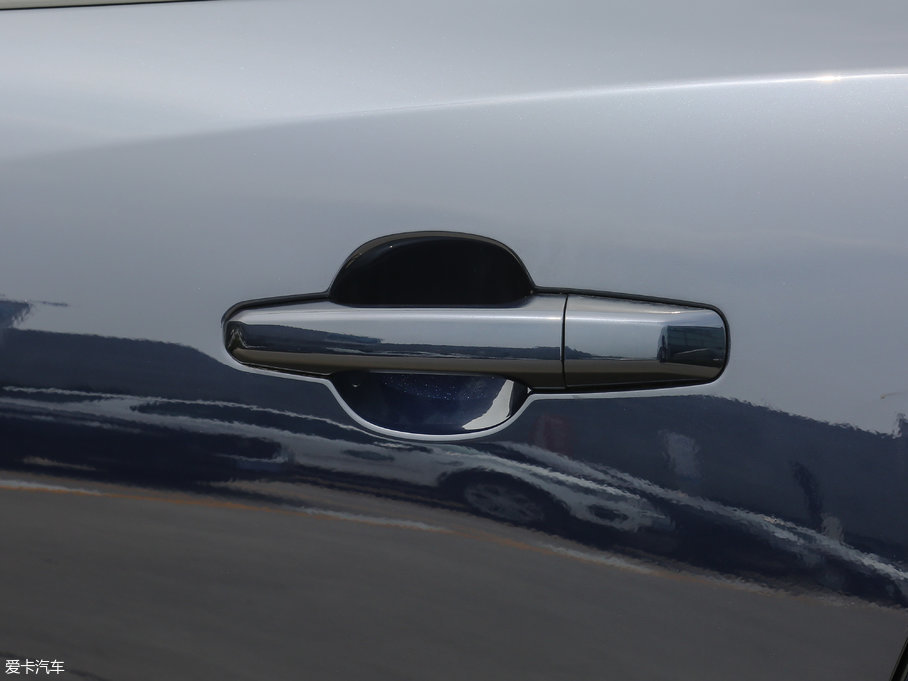 2018ݱF-PACE 2.0T (q)