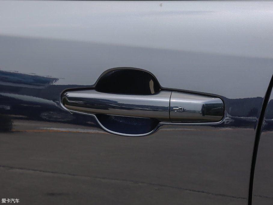 2018ݱF-PACE 2.0T (q)