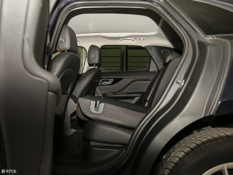 2018ݱF-PACE 2.0T 򌶼