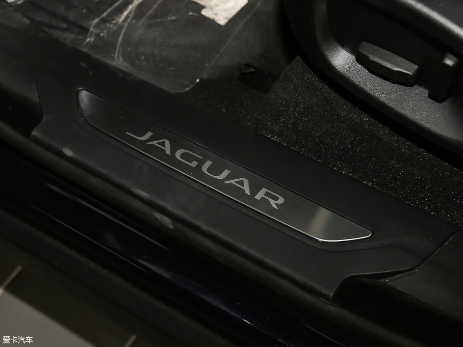 2018ݱF-PACE 2.0T 򌶼