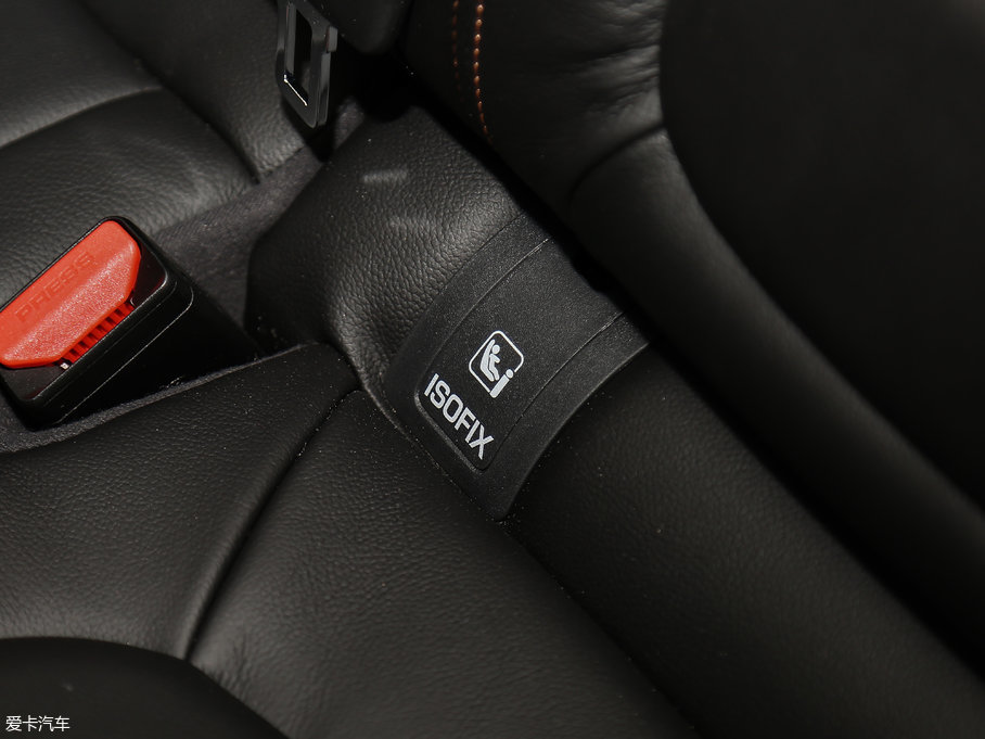 2018ݱF-PACE 2.0T 򌶼