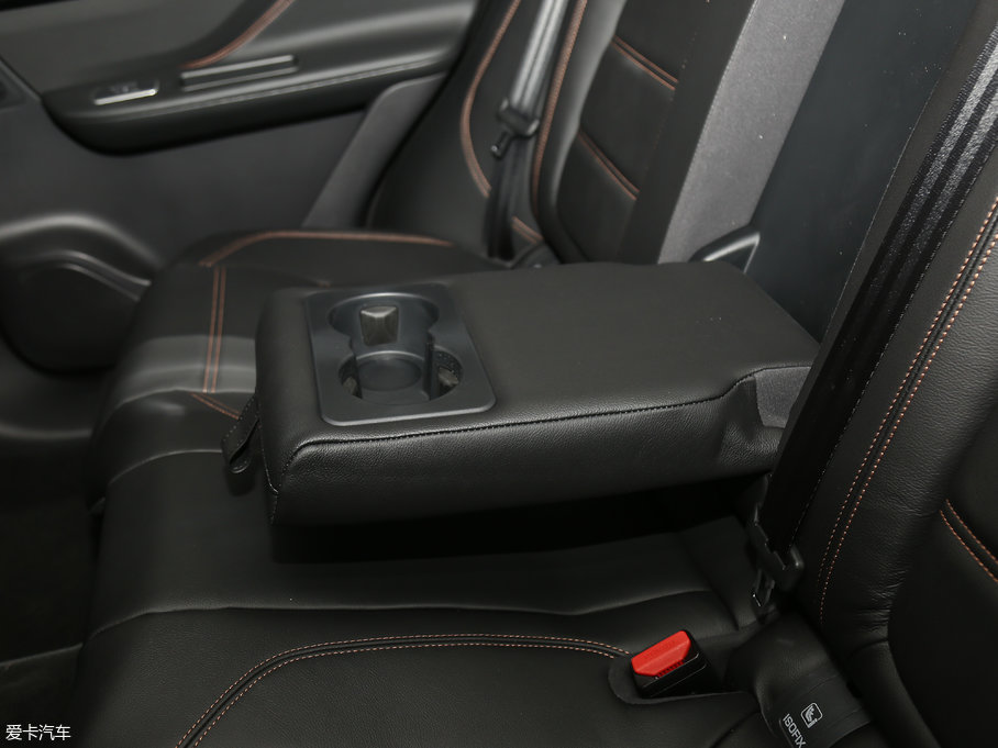 2018ݱF-PACE 2.0T (q)